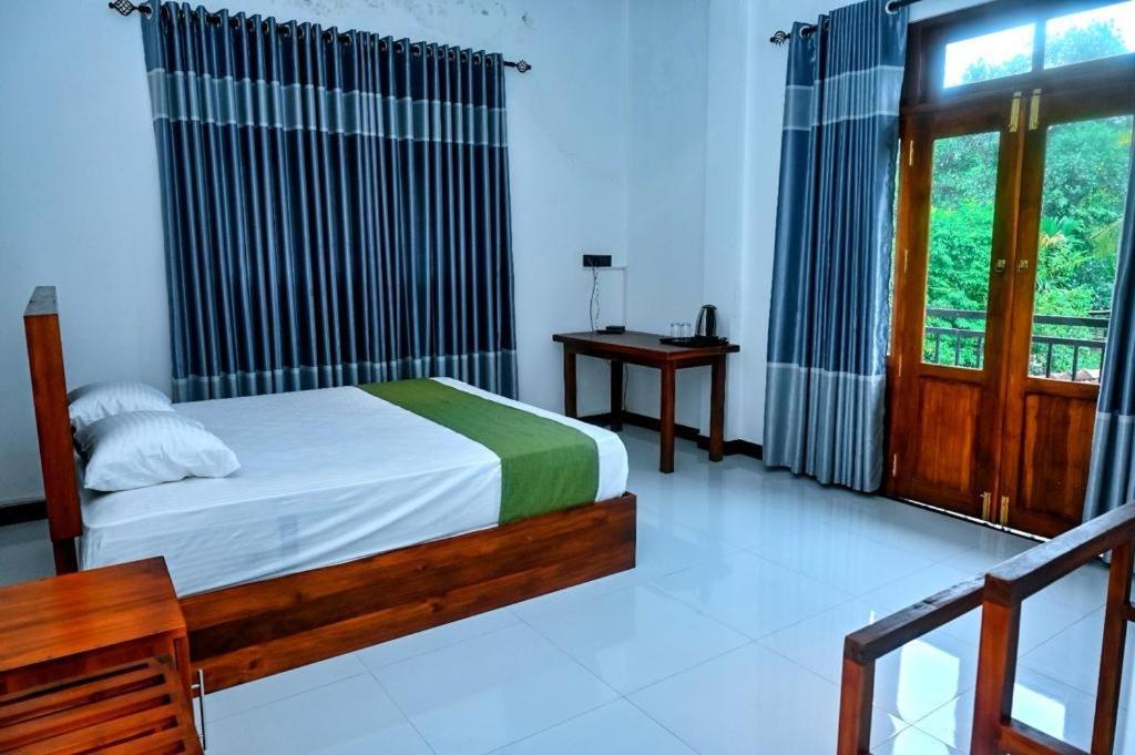 Emerald Home Stay Anuradhapura Exterior photo