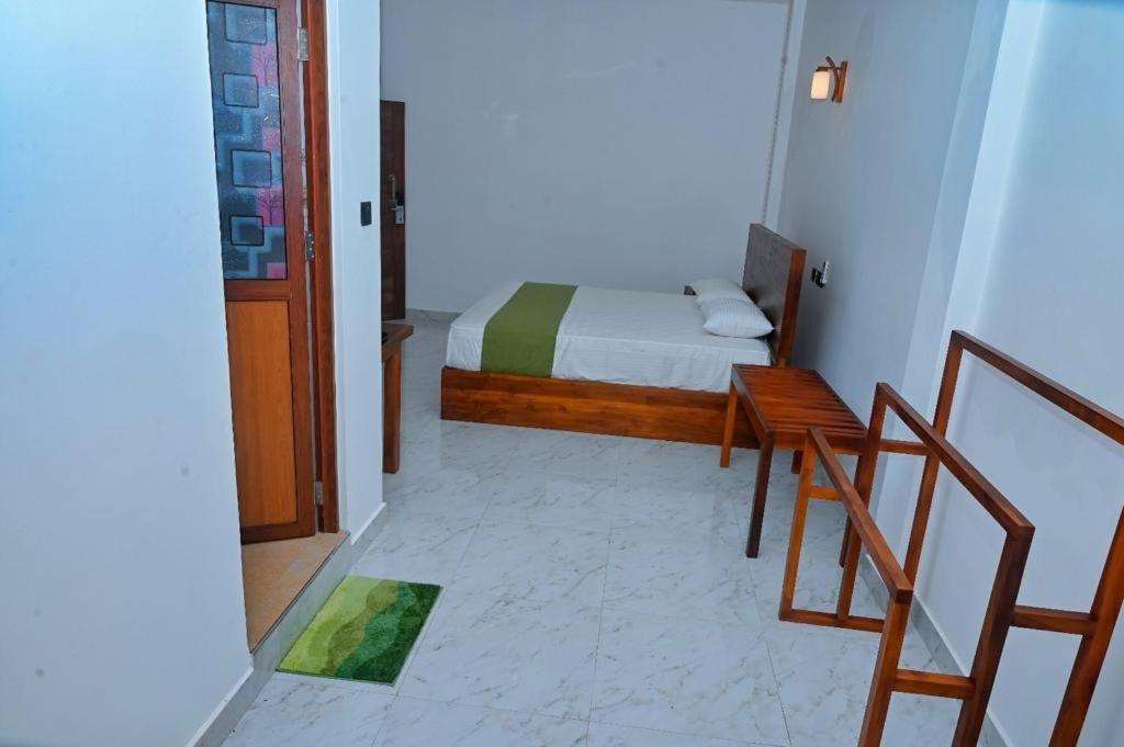 Emerald Home Stay Anuradhapura Exterior photo
